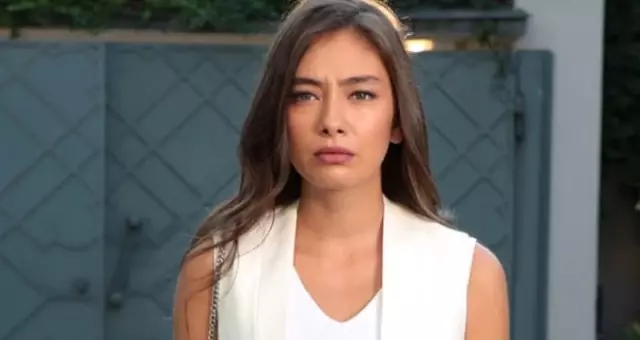 Neslihan Atagül, 'Hamile misiniz?' sorusuna verdiği cevapla şaşırttı Neslihan Atagül, 'Hamile misiniz?' sorusuna verdiği cevapla şaşırttı