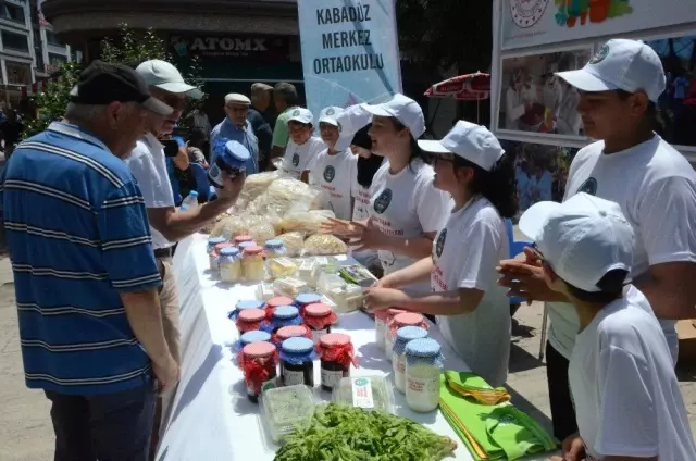 Öğrencilerin ürettiği ürünlerin geliri, heyelan bölgesine gidecek