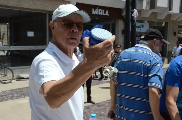Öğrencilerin ürettiği ürünlerin geliri, heyelan bölgesine gidecek