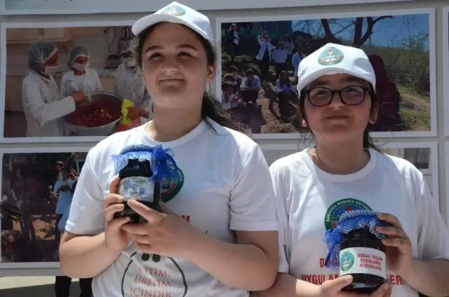 Öğrencilerin ürettiği ürünlerin geliri, heyelan bölgesine gidecek