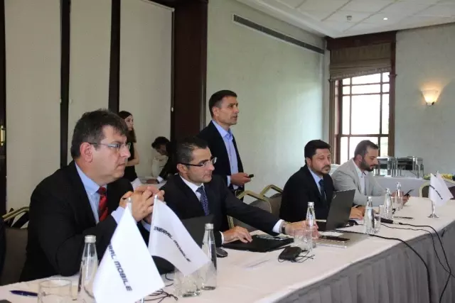 Sebahattin Yaman: '2019'da 700 bin adet telefon üretimi ve 600 milyon TL ciro hedefimiz var' Sebahattin Yaman: '2019'da 700 bin adet telefon üretimi ve 600 milyon TL ciro hedefimiz var'