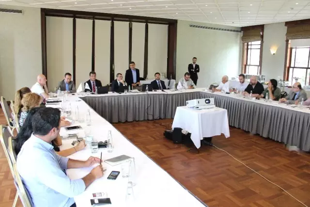 Sebahattin Yaman: '2019'da 700 bin adet telefon üretimi ve 600 milyon TL ciro hedefimiz var' Sebahattin Yaman: '2019'da 700 bin adet telefon üretimi ve 600 milyon TL ciro hedefimiz var'