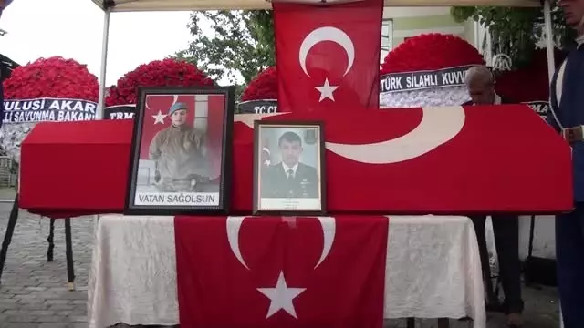 Şehit Uzman Çavuş Üçkan son yolculuğuna uğurlandı Şehit Uzman Çavuş Üçkan son yolculuğuna uğurlandı