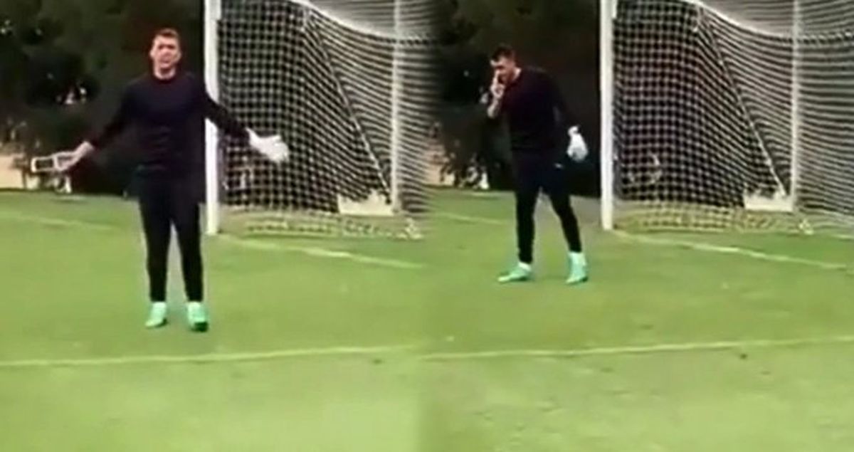 Ülkesinde gündem oldu! Muslera'dan şok tepki: Ne yapıyorsun sıska