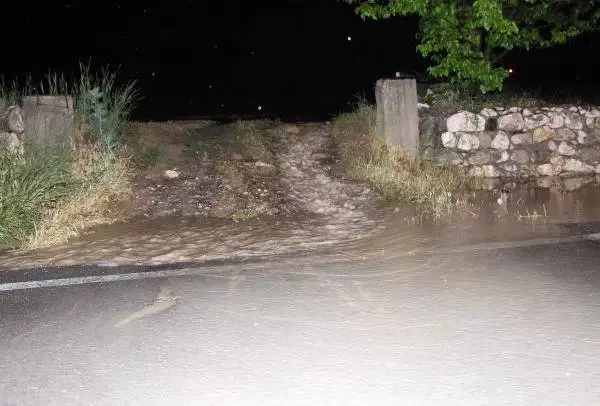Burdur'da yağış 10 bin dekar tarım arazisine zarar verdi