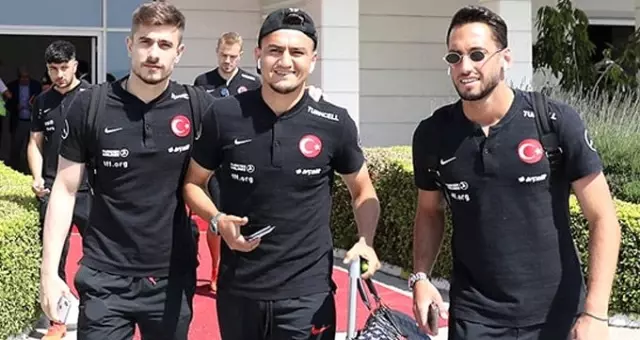Dorukhan ve Hakan Çalhanoğlu için çılgın takas planı! Dorukhan ve Hakan Çalhanoğlu için çılgın takas planı!
