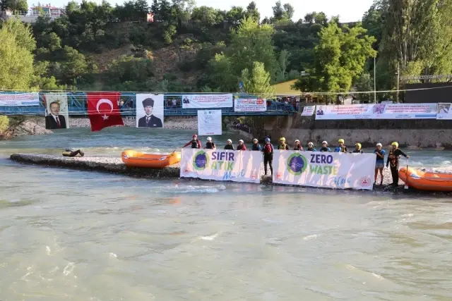 Dünya Rafting Şampiyonası'nda 'Sıfır Atık Mavi' projesine destek Dünya Rafting Şampiyonası'nda 'Sıfır Atık Mavi' projesine destek