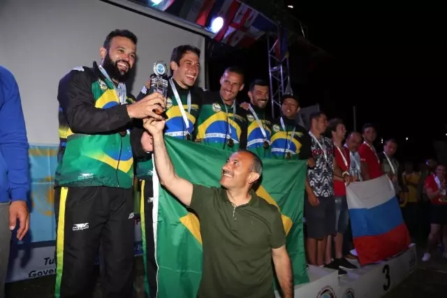 Dünya Rafting Şampiyonası sona erdi Dünya Rafting Şampiyonası sona erdi