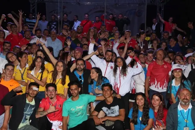 Dünya Rafting Şampiyonası sona erdi Dünya Rafting Şampiyonası sona erdi