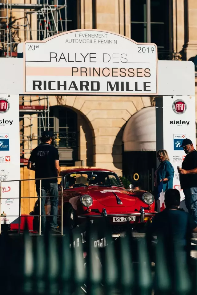 Richard Mille marka dostu Aurora Straus, ralliye katıldı