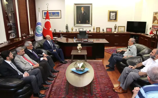 Saadet Partisi'nden Başkan Büyükerşen'e tebrik ziyareti