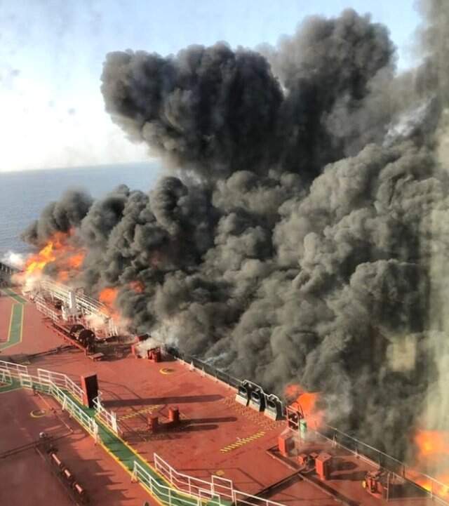 Umman Körefezi'nde petrol yüklü iki tankerin patlama anına ait görüntüler ortaya çıktı