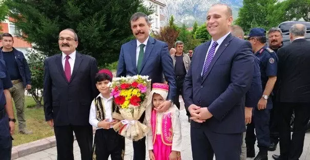 Vali Çiftçi Kargı'da incelemelerde bulundu Vali Çiftçi Kargı'da incelemelerde bulundu