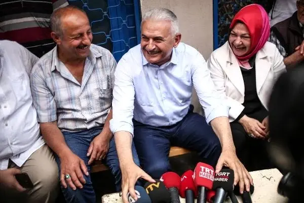 Yıldırım'dan Sancaktepe'de esnaf ziyaretleri