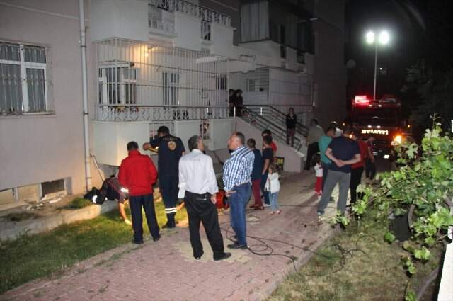 7 yaşındaki çocuğun çamaşır ipiyle kopan parmağını AFAD ve itfaiye ekipleri buldu
