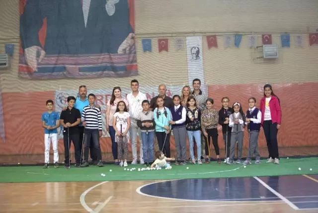 Ardahanlı minik golfçülerin başarısı Türkiye'nin dikkat çekiyor Ardahanlı minik golfçülerin başarısı Türkiye'nin dikkat çekiyor