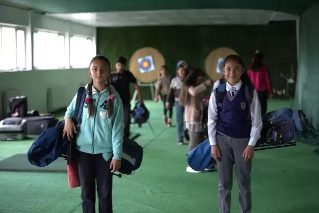 Ardahanlı minik golfçülerin başarısı Türkiye'nin dikkat çekiyor Ardahanlı minik golfçülerin başarısı Türkiye'nin dikkat çekiyor