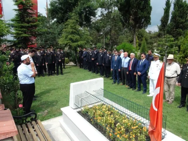 Bartın'da Jandarma teşkilatının 180'inci kuruluş yılı kutlandı Bartın'da Jandarma teşkilatının 180'inci kuruluş yılı kutlandı