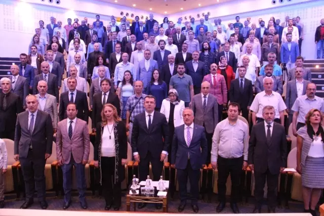 Bir Vali'de Mobbing'e maruz kalabilir Bir Vali'de Mobbing'e maruz kalabilir