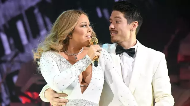 Dünyaca ünlü şarkıcı Mariah Carey'in nişanlısını aldattığı görüntüleri ortaya çıktı Dünyaca ünlü şarkıcı Mariah Carey'in nişanlısını aldattığı görüntüleri ortaya çıktı