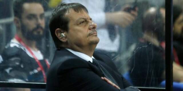 Ergin Ataman, Fenerbahçe maçında bir ilki yaşadı