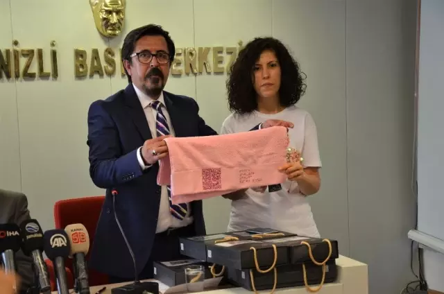 Görme engelliler için karekod ve Braille alfabeli tekstil ürünü ürettiler Görme engelliler için karekod ve Braille alfabeli tekstil ürünü ürettiler