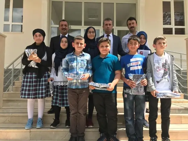 İmam Hatip Okulu'ndan tablet hediyeli tatil İmam Hatip Okulu'ndan tablet hediyeli tatil