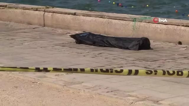 İzmir'de denizden ceset çıktı İzmir'de denizden ceset çıktı
