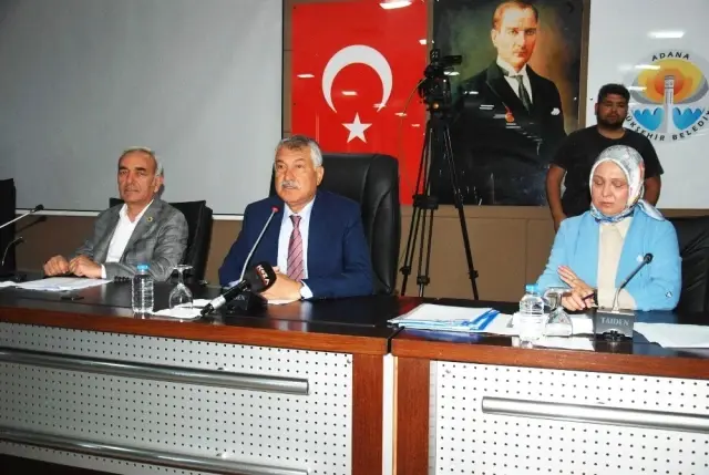 Karalar: 'Suyu tek aşamada yüzde 30 indirmeyeceğiz' Karalar: 'Suyu tek aşamada yüzde 30 indirmeyeceğiz'