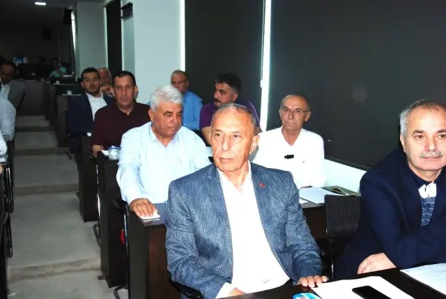 Karalar: 'Suyu tek aşamada yüzde 30 indirmeyeceğiz' Karalar: 'Suyu tek aşamada yüzde 30 indirmeyeceğiz'