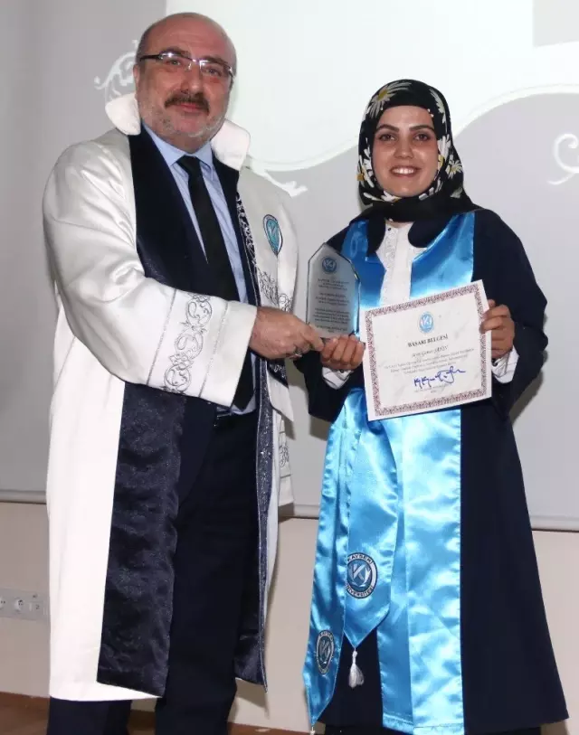 KAYÜ Sosyal Bilimler Meslek Yüksekokulu'ndan 20 Öğrenci Mezun Oldu KAYÜ Sosyal Bilimler Meslek Yüksekokulu'ndan 20 Öğrenci Mezun Oldu