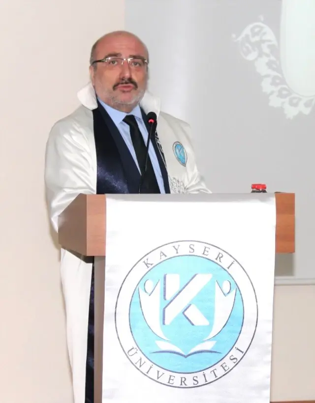 KAYÜ Sosyal Bilimler Meslek Yüksekokulu'ndan 20 Öğrenci Mezun Oldu KAYÜ Sosyal Bilimler Meslek Yüksekokulu'ndan 20 Öğrenci Mezun Oldu