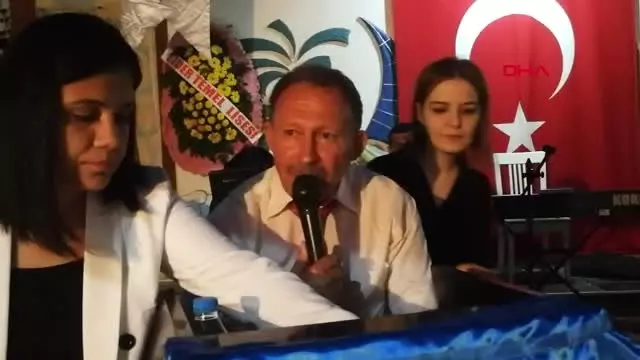 MERSİN Genç sağlıkçıların mezuniyet sevinci MERSİN Genç sağlıkçıların mezuniyet sevinci