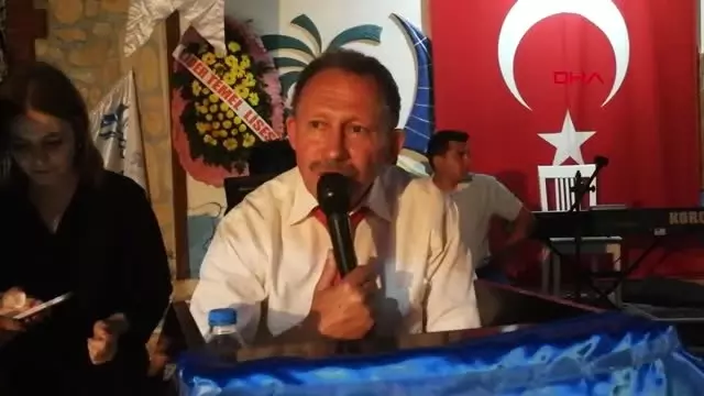 MERSİN Genç sağlıkçıların mezuniyet sevinci MERSİN Genç sağlıkçıların mezuniyet sevinci