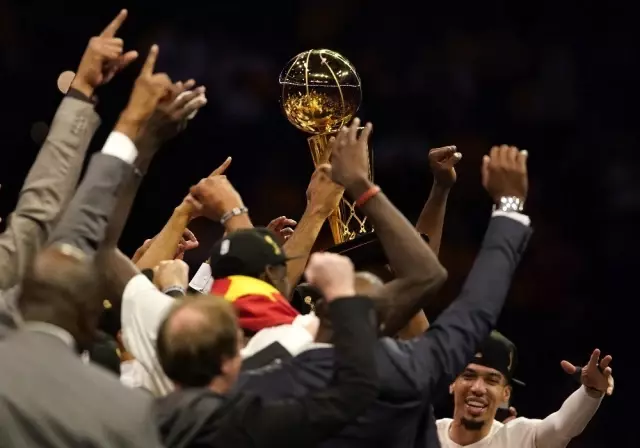 NBA'de şampiyon Toronto Raptors NBA'de şampiyon Toronto Raptors