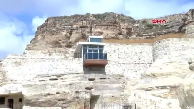 NEVŞEHİR Kapadokya'da doğal kayalığa yapılan asansör, değiştirilecek NEVŞEHİR Kapadokya'da doğal kayalığa yapılan asansör, değiştirilecek