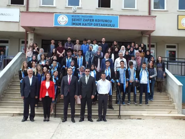 Pazaryeri ilçesinde karne coşkusu Pazaryeri ilçesinde karne coşkusu