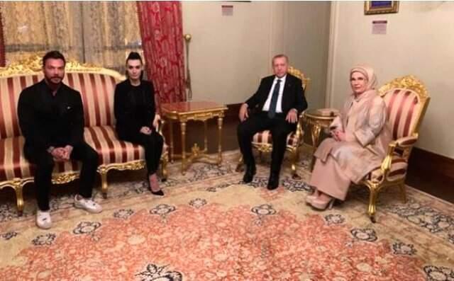 Sinan Akçıl'dan Cumhurbaşkanı Erdoğon'a övgü: Babacan tavırla 'Kalk sarıl Burcu'ya' dedi