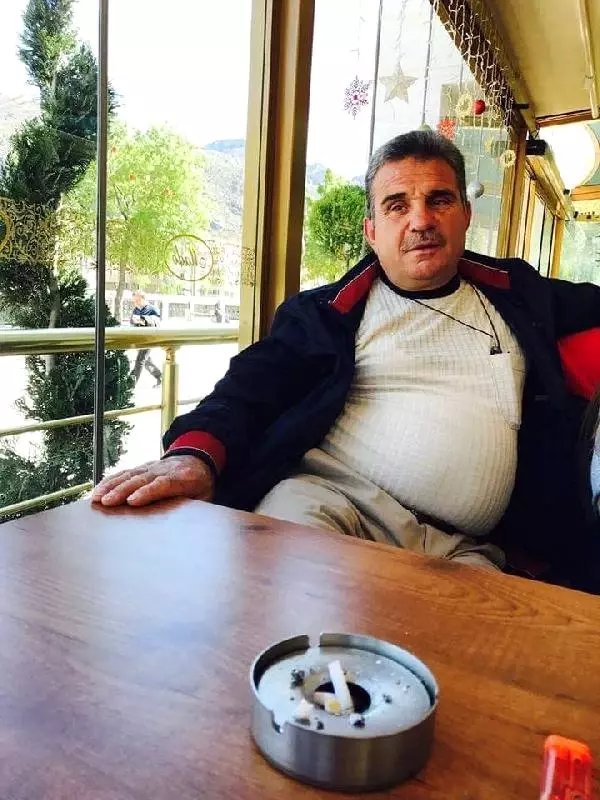 TIR'a çarpan kamyonette sürücü ve eniştesi öldü TIR'a çarpan kamyonette sürücü ve eniştesi öldü