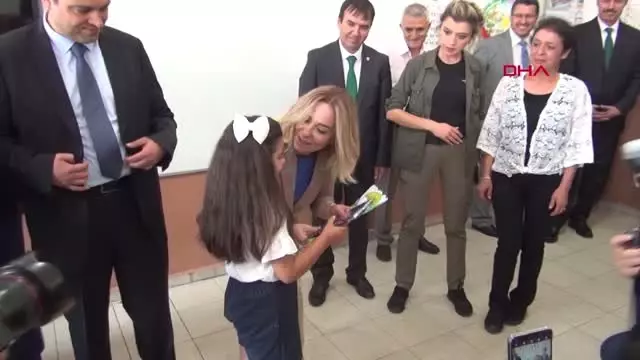 Uşak'ta karne heyecanı Uşak'ta karne heyecanı