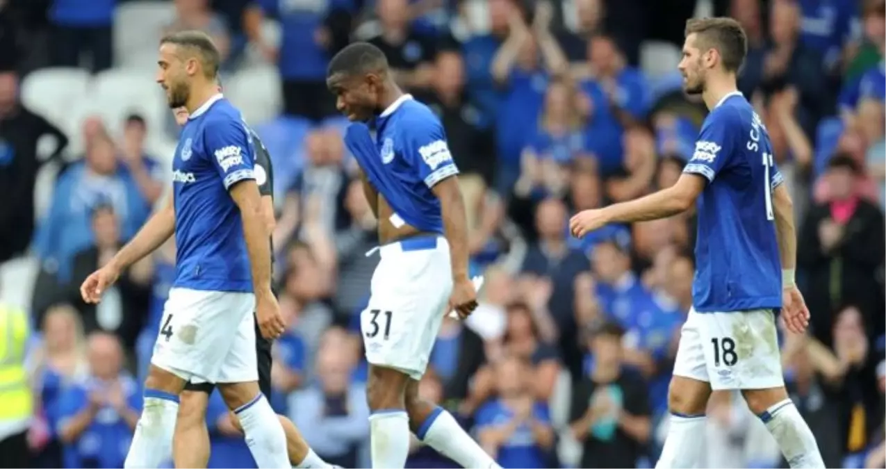 Ademola Lookman'ın transferini Cenk Tosun bitirecek