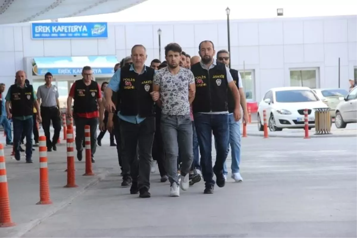 Cinayet şüphelisi 5 şahıs tutuklandı