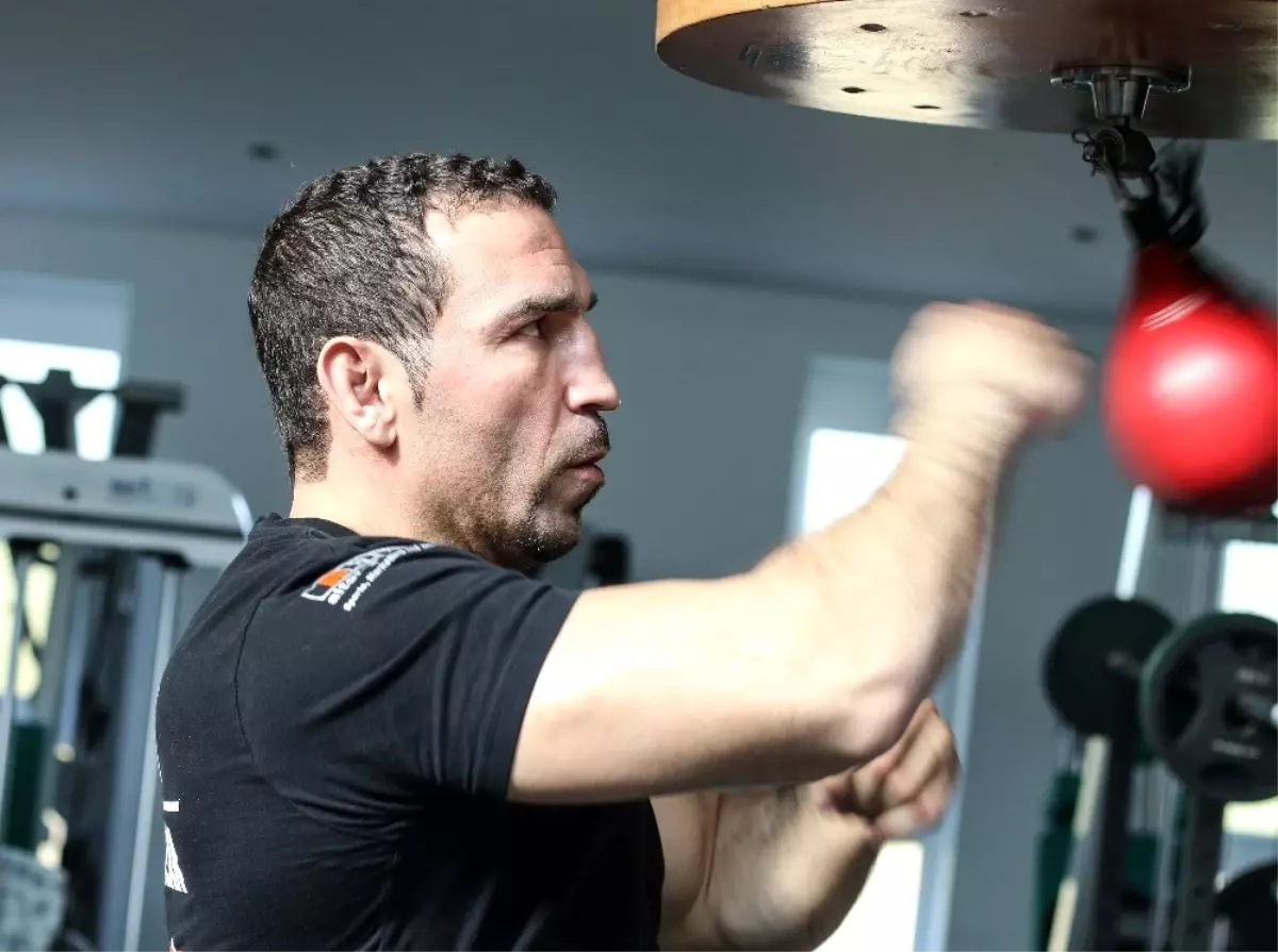 Dünya Şampiyonu unvanlı Arslan'a Arjantinli rakip