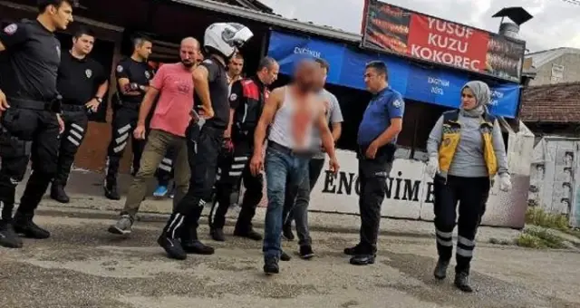 İki grup arasındaki borç-alacak kavgasında satır ve bıçak kullanıldı: 5 yaralı
