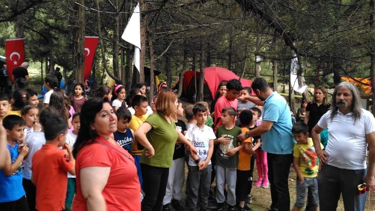 Nallıhan Hoşebe mesire alanında çadırlar kuruldu