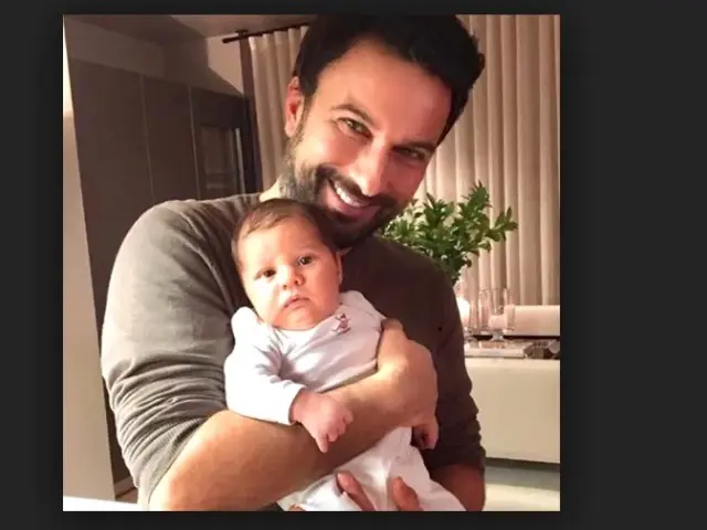 Ünlüler Dünyasının En Favori Yeni Babası: Tarkan Ünlüler Dünyasının En Favori Yeni Babası: Tarkan