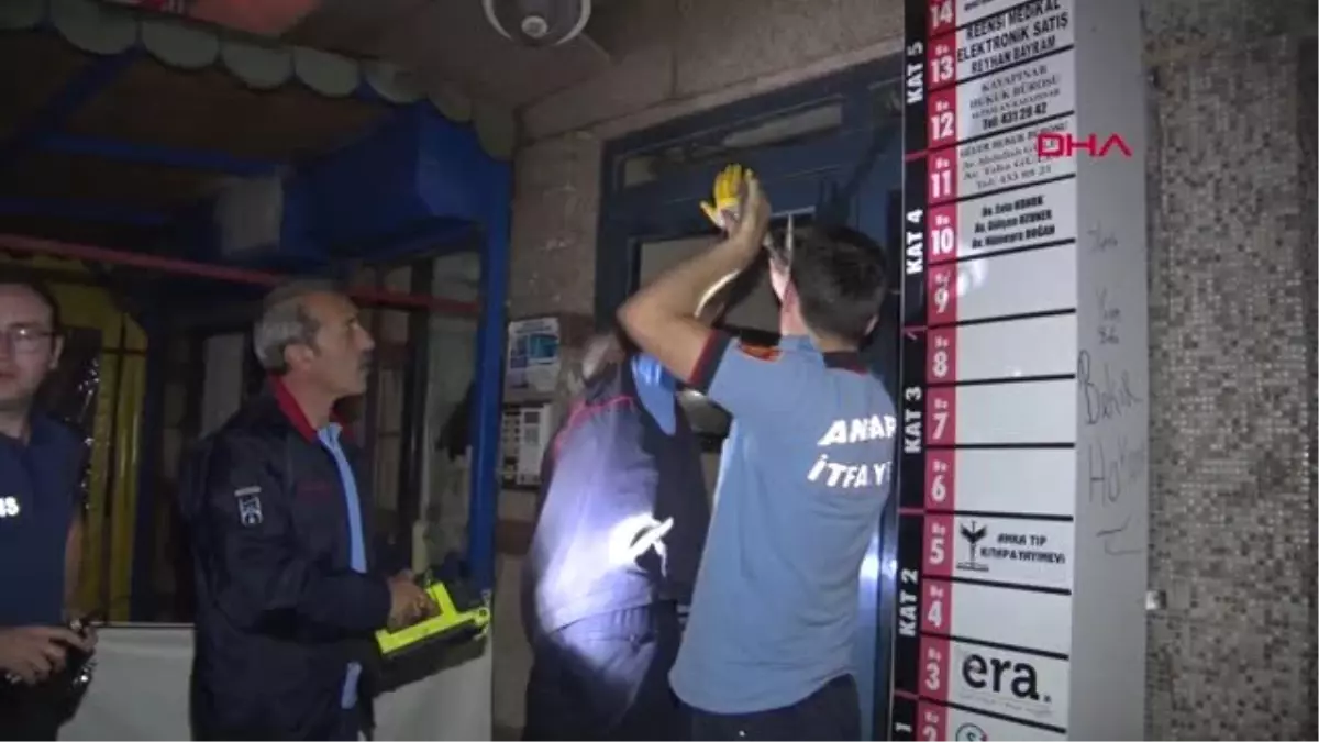 Ankara'da asansörde mahsur kalan adamı itfaiye kurtardı