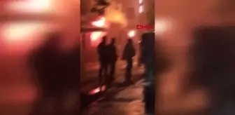 Anafartalar Mahallesi: Ankara'da lokantanın bacasında tutuşan yağ, 2 dükkanı küle çevirdi Anafartalar Mahallesi: Ankara'da lokantanın bacasında tutuşan yağ, 2 dükkanı küle çevirdi