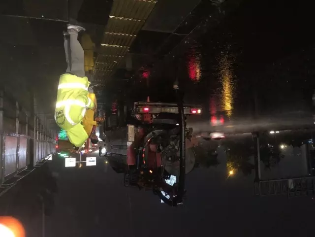Başkent'te sağanak yağmur hayatı olumsuz etkiledi
