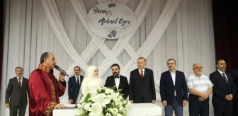 Cumhurbaşkanı Erdoğan nikah törenlerine katıldı
